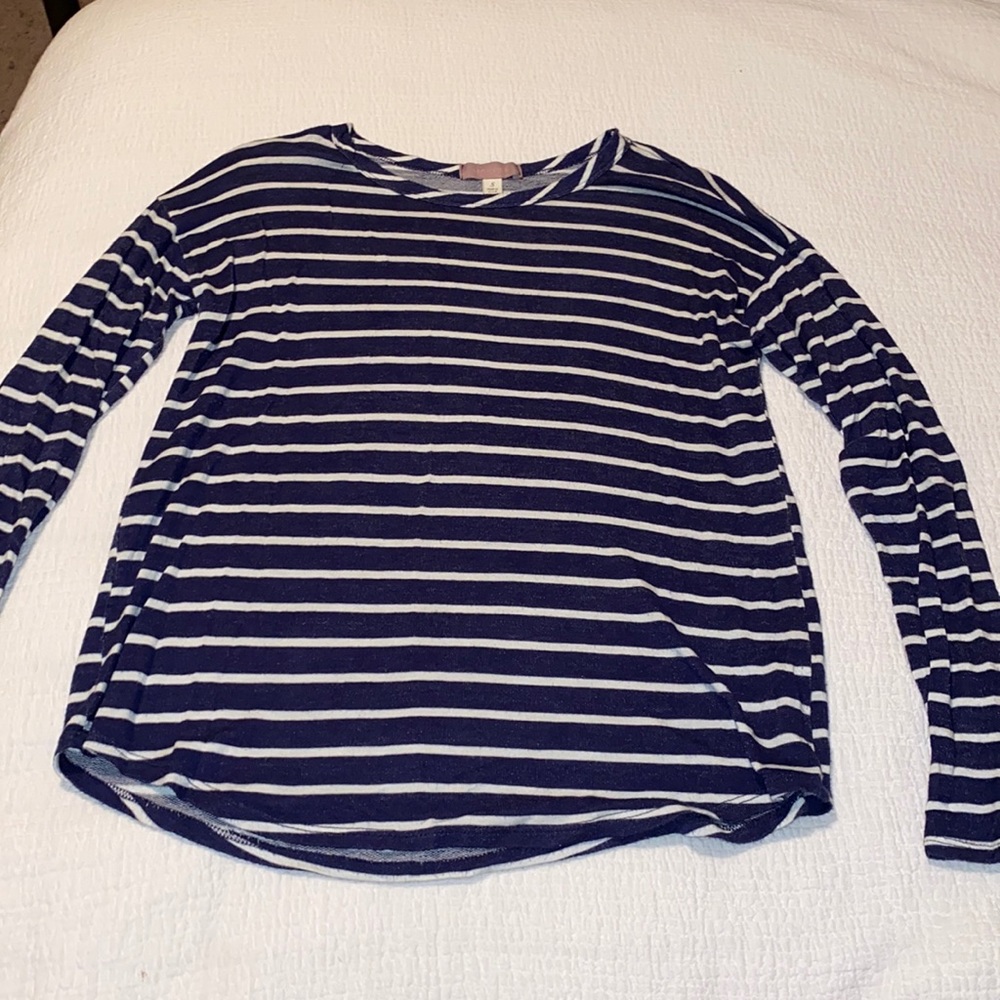 Navy blue and white long sleeve blouse